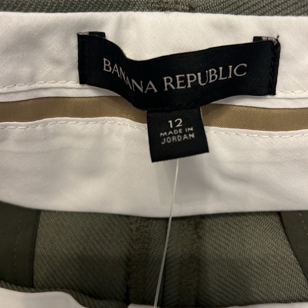 Banana Republic Olive Green Women's Bermuda shorts brand new with tags size 12 - Picture 9 of 11